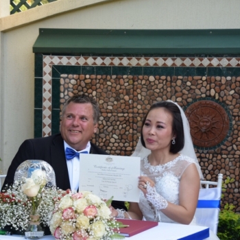 A wonderful wedding at The Golden Ox Restaurant Redcliffe