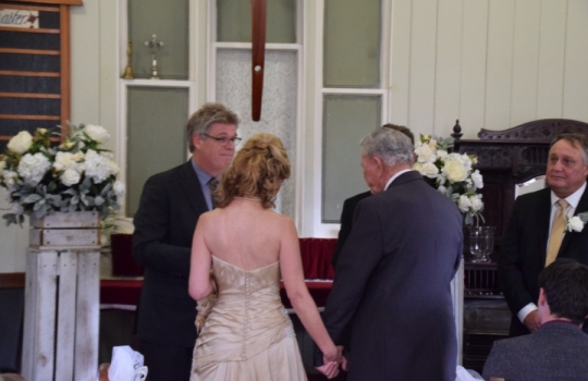 Butch and Liz marry at Old Petrie Town