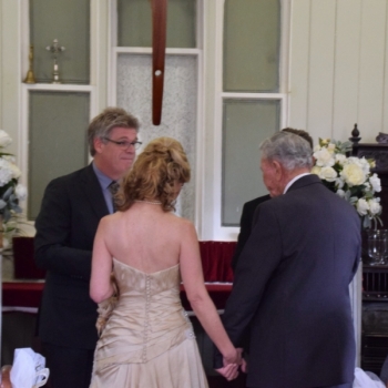 Butch and Liz marry at Old Petrie Town